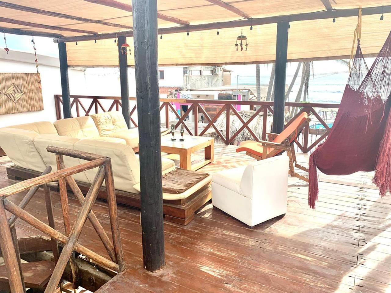 Casa De Olas Surf & Club Hotel