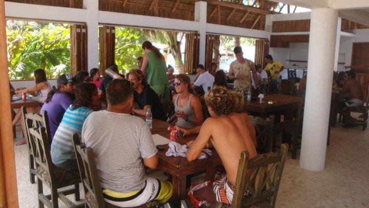 Casa De Olas Surf & Club